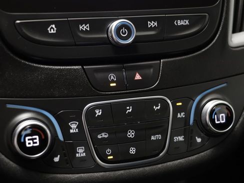 Used 2024 Chevrolet Malibu LT FWD image 10