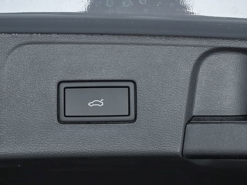 New 2026 Volkswagen Atlas Peak Edition AWD/4WD image 30
