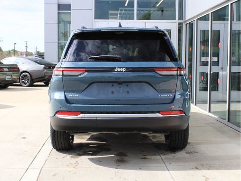 New 2026 Jeep Grand Cherokee Limited w/ Luxury Tech Group II AWD/4WD image 7