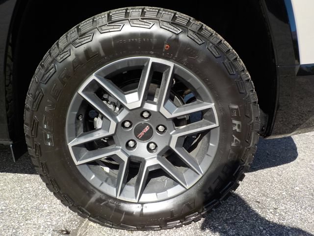 New 2026 GMC Terrain AT4 w/ Technology Package II AWD/4WD image 10