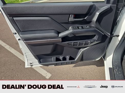 Used 2025 Toyota 4Runner SR5 image 11