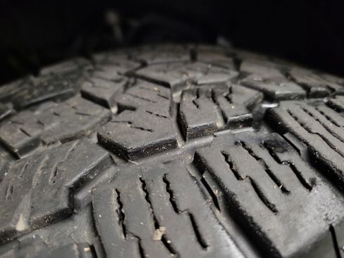 Used 2022 GMC Canyon AT4 image 11