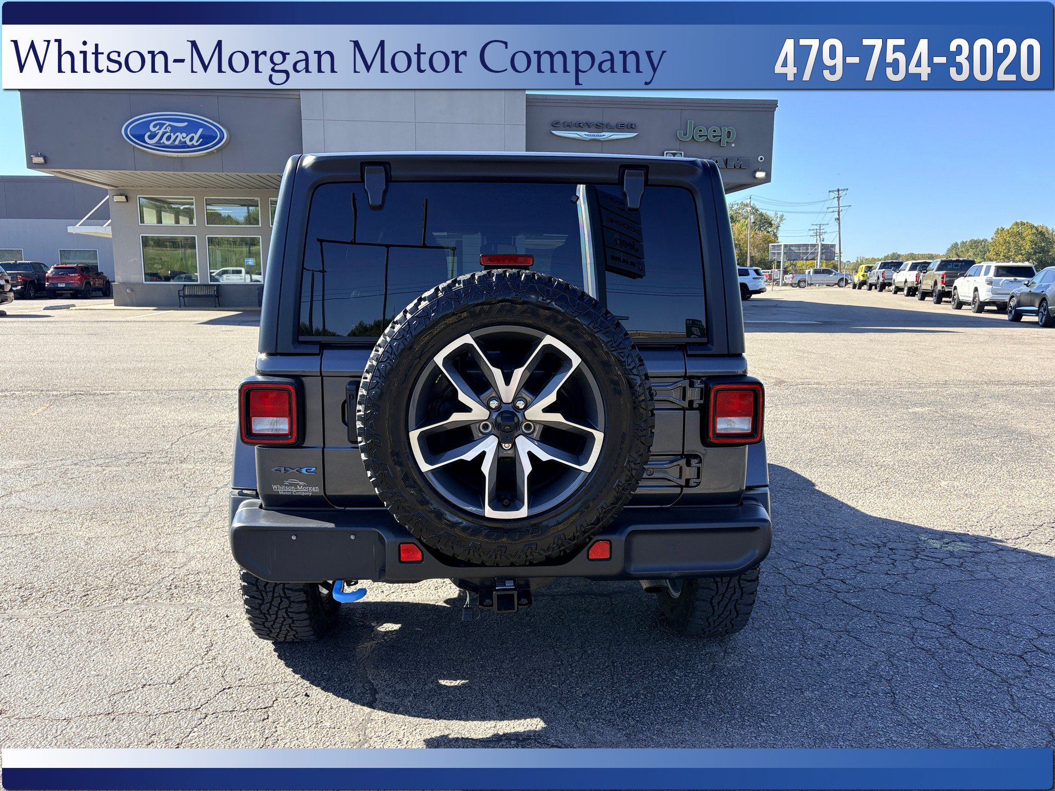 Used 2024 Jeep Wrangler Unlimited w/ Convenience Group AWD/4WD image 6