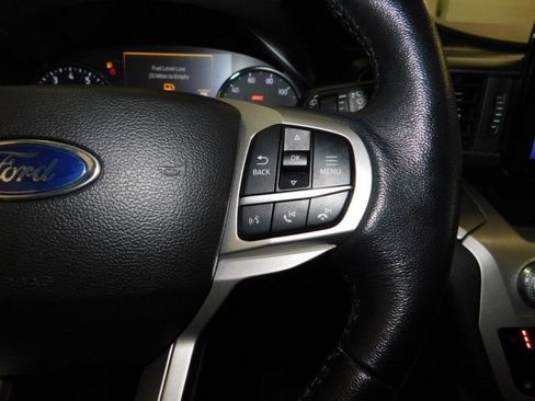 Used 2022 Ford Explorer XLT w/ Equipment Group 202A image 28