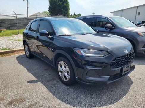 Used 2024 Honda HR-V LX image 3