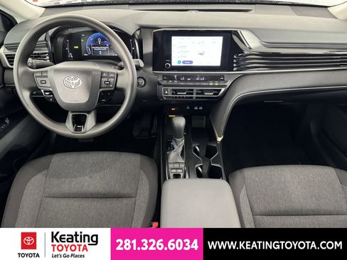 Used 2026 Toyota Camry LE FWD image 22