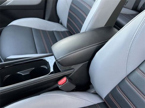 Used 2023 Nissan Kicks SR w/ SR Premium Package image 18