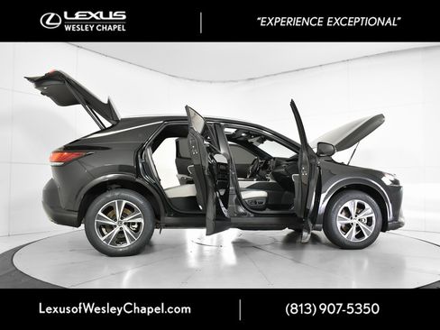 Used 2023 Lexus RX 350 Premium image 16