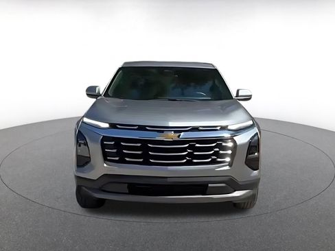 Used 2025 Chevrolet Equinox LT AWD/4WD image 3