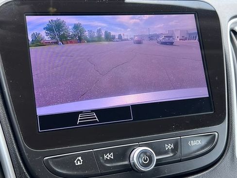 Used 2024 Chevrolet Malibu LT FWD image 20