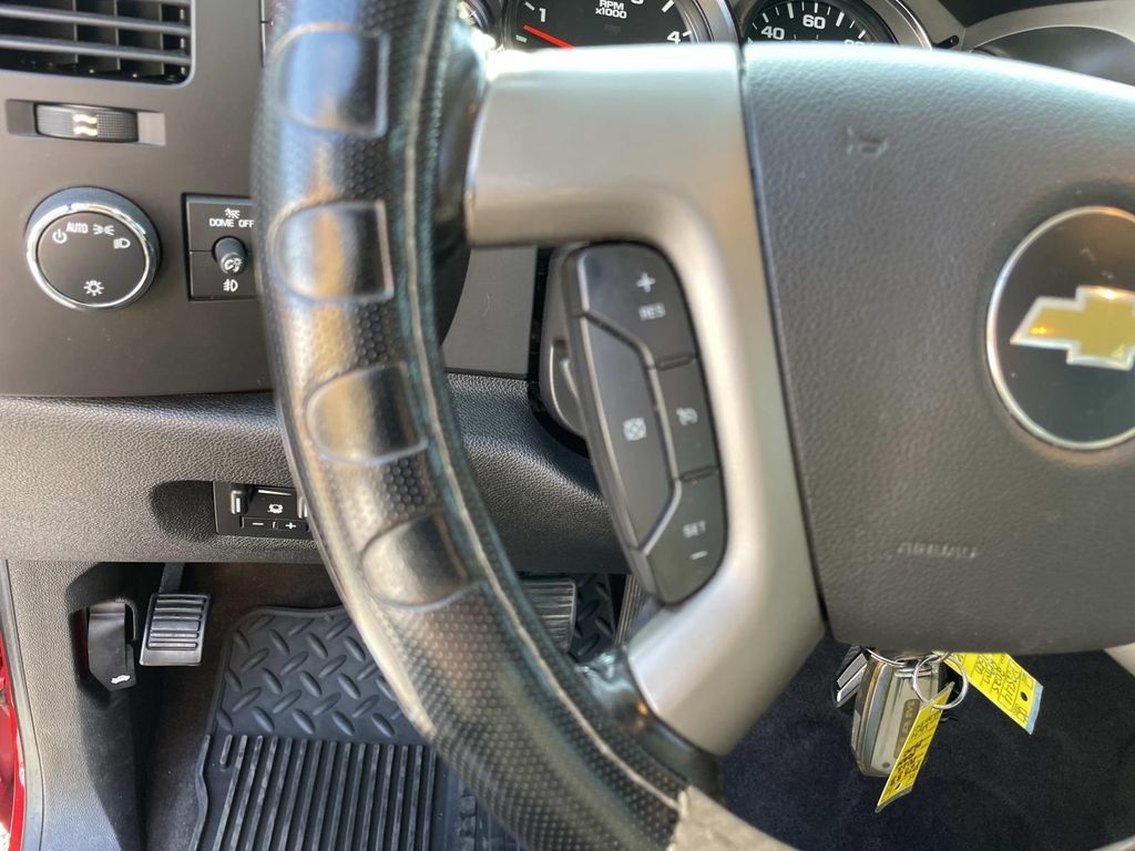 Used 2014 Chevrolet Silverado 2500 LT w/ Interior Plus Package AWD/4WD image 46