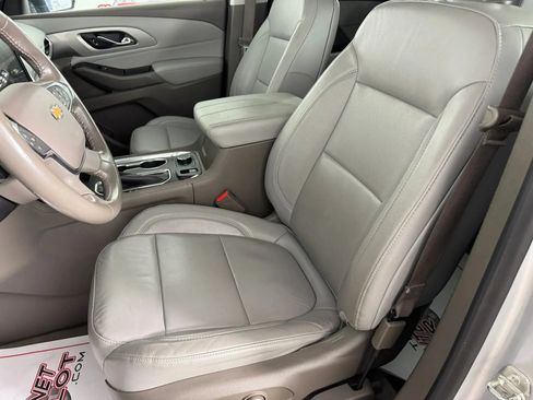 Used 2019 Chevrolet Traverse LT AWD/4WD image 33