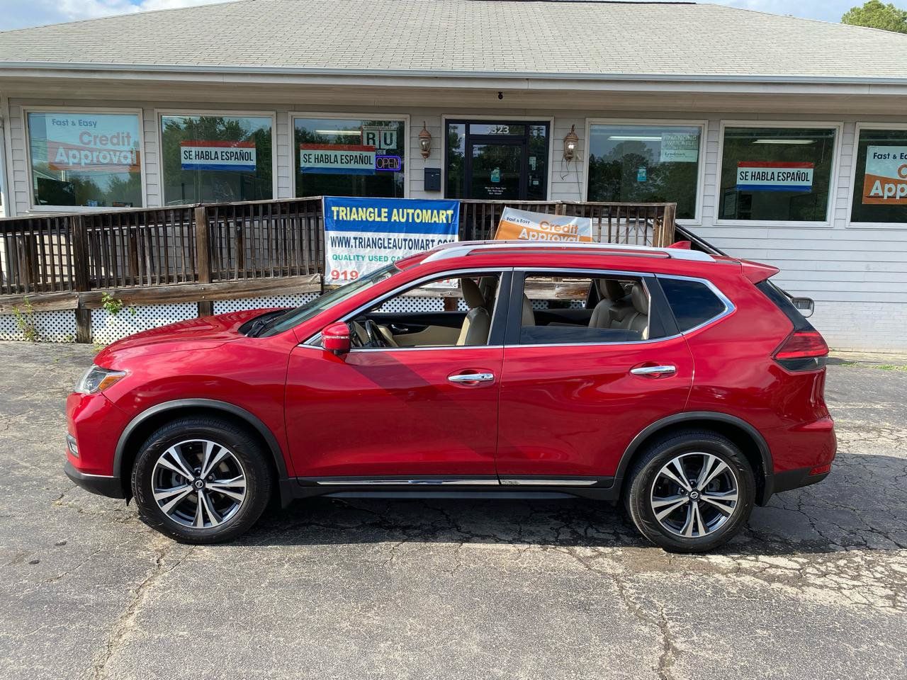 Used 2017 Nissan Rogue SL FWD image 4