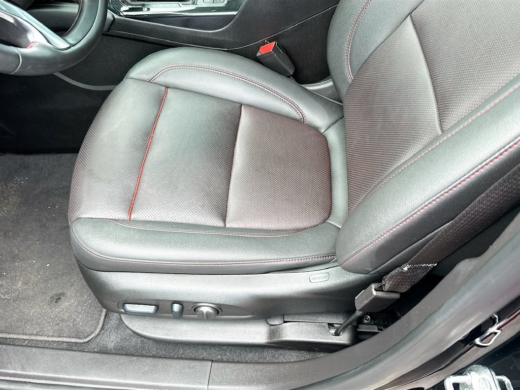 Used 2025 Chevrolet Blazer RS w/ Driver Confidence II Package FWD image 21