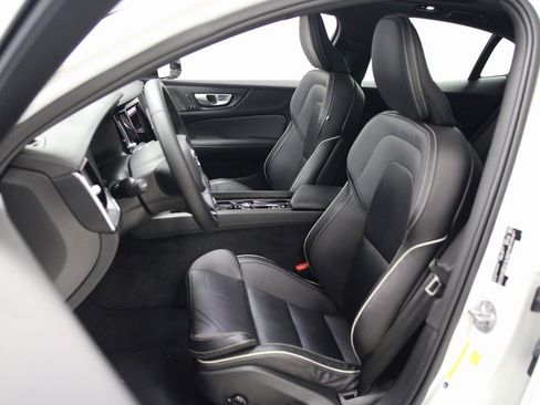 Used 2024 Volvo S60 B5 Plus w/ Climate Package image 19