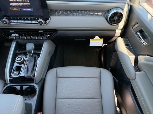 New 2026 Chevrolet Colorado ZR2 AWD/4WD image 13