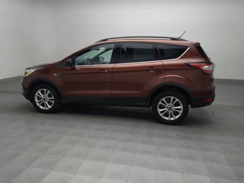 Used 2018 Ford Escape SE w/ SE Sync 3 Package image 3