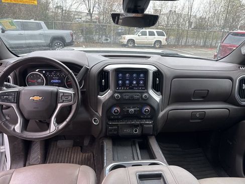 Used 2022 Chevrolet Silverado 2500 LTZ w/ LTZ Premium Package image 14