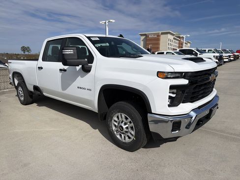 New 2026 Chevrolet Silverado 2500 W/T w/ WT/CX Safety Package AWD/4WD image 2