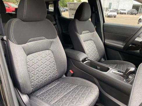 New 2026 Nissan Kicks SV w/ Cold Weather Package image 9