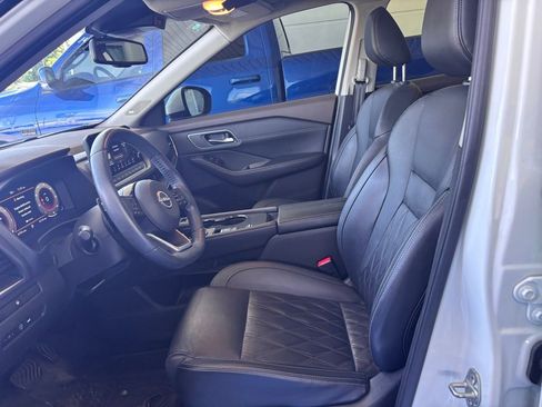 Used 2023 Nissan Rogue Platinum FWD image 20