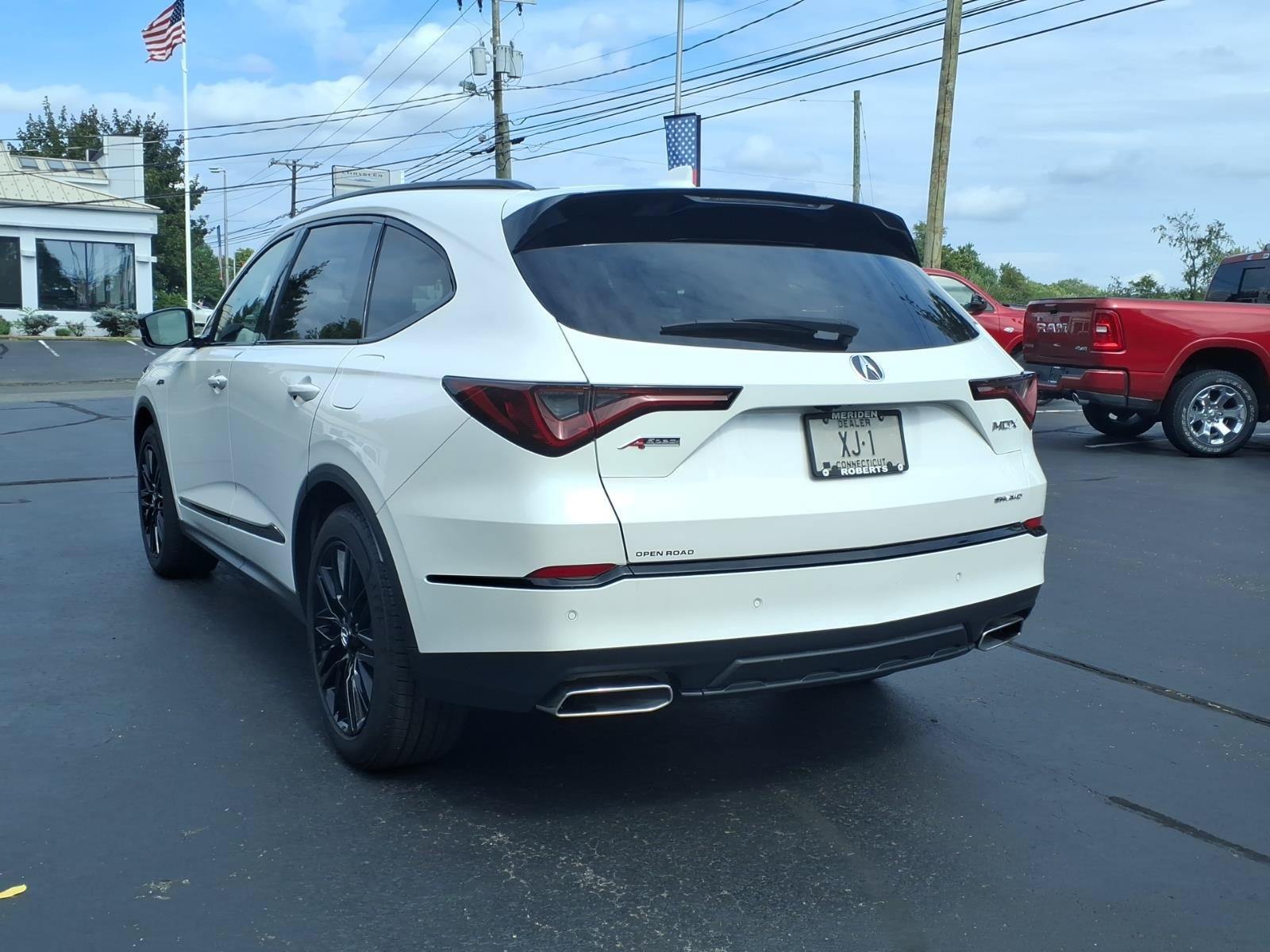 Used 2025 Acura MDX A-Spec w/ Advance Package AWD/4WD image 6