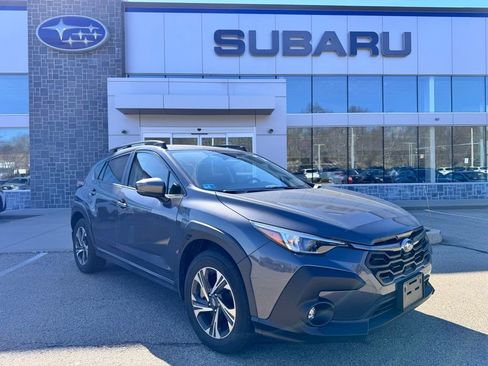 Used 2024 Subaru Crosstrek 2.0i Premium image 1