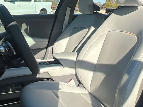 Used 2023 Hyundai Ioniq 6 Limited image 19