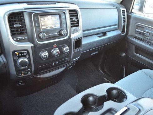 Used 2024 RAM 1500 Classic SLT image 24