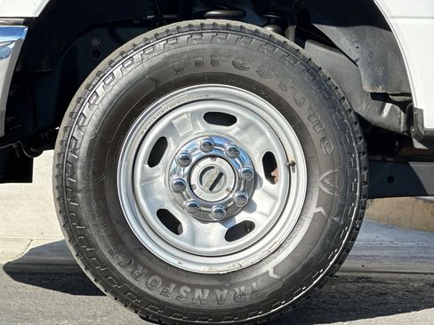 Used 2022 Ford F250 XL w/ Power Equipment Group image 23