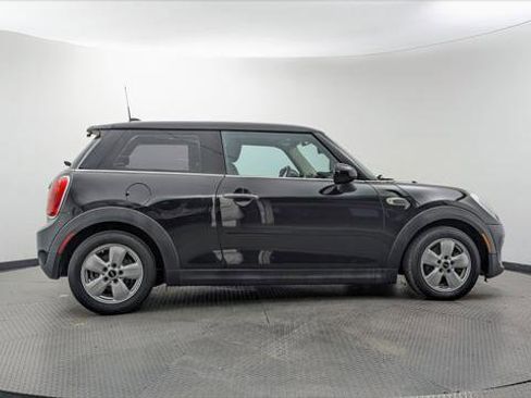 Used 2016 MINI Cooper 2-Door Hardtop FWD image 9