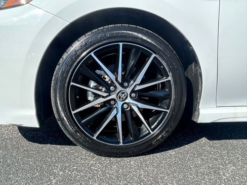 Used 2024 Toyota Camry SE w/ Audio Upgrade Package image 10