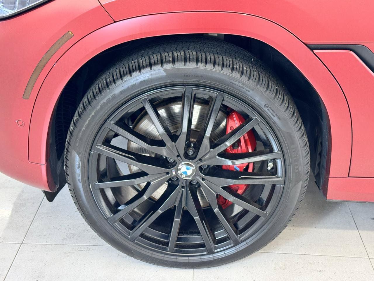 Used 2022 BMW X6 M50i w/ Executive Package AWD/4WD image 39