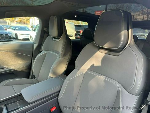 Used 2026 Lucid Gravity Grand Touring image 11