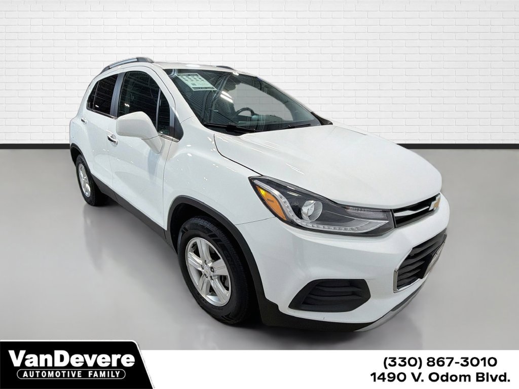 Used 2019 Chevrolet Trax LT w/ LT Convenience Package FWD image 1