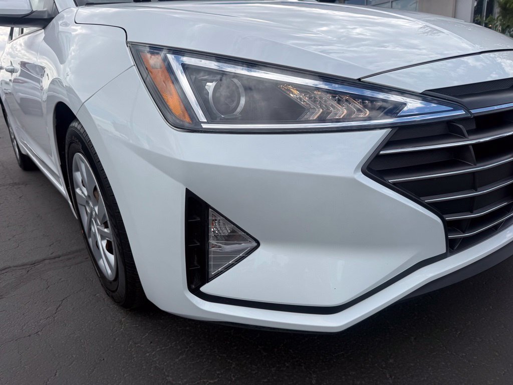 Used 2019 Hyundai Elantra SE FWD image 9