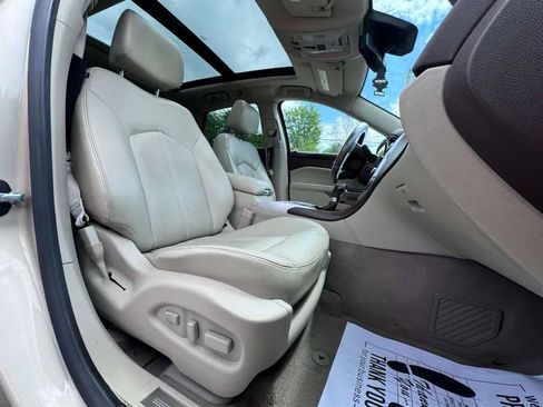 Used 2012 Cadillac SRX Luxury AWD/4WD image 11