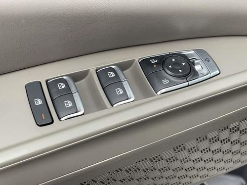 New 2026 Kia Carnival EX image 25