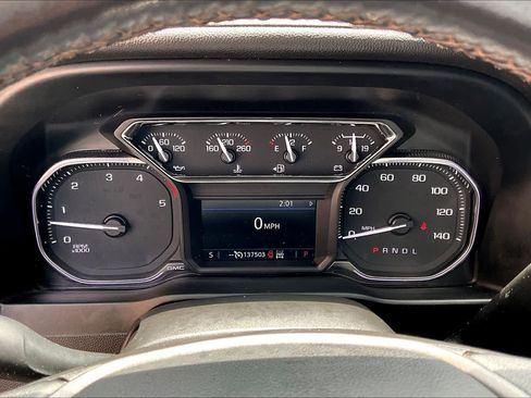 Used 2022 GMC Sierra 2500 AT4 w/ AT4 Preferred Package AWD/4WD image 25