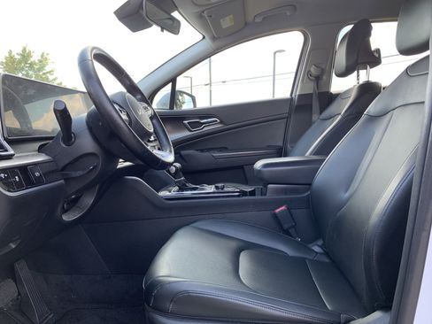 Used 2023 Kia Sportage EX FWD image 16