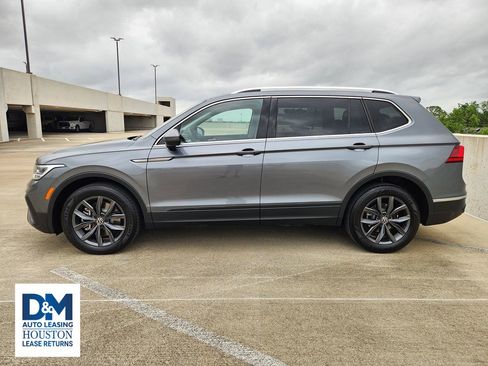 Used 2022 Volkswagen Tiguan SE FWD image 5