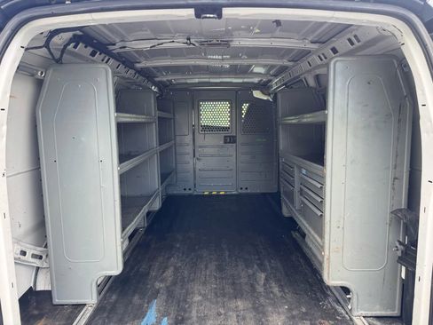 Used 2013 Chevrolet Express 3500 image 16