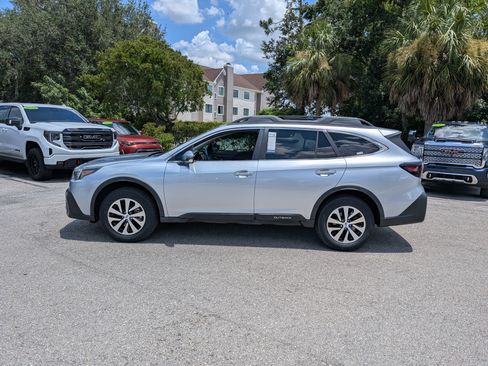 Used 2022 Subaru Outback Premium AWD/4WD image 7