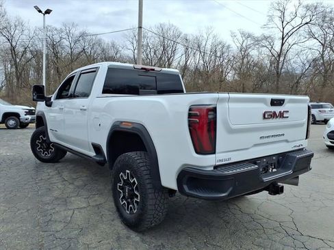Used 2025 GMC Sierra 2500 AT4X image 10