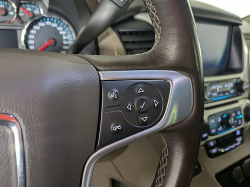 Used 2019 GMC Yukon XL SLT w/ Open Road Package image 22