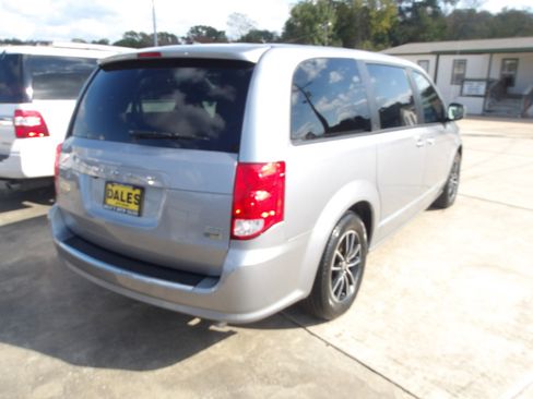 Used 2019 Dodge Grand Caravan GT image 10