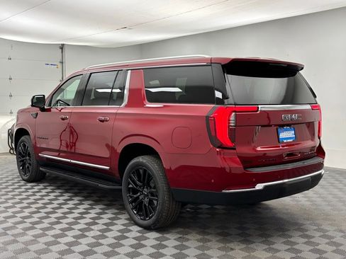 New 2025 GMC Yukon XL Elevation w/ LPO, Yukon Black Package image 19