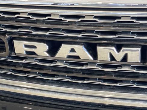 Used 2020 RAM 1500 Limited w/ Body-Colour Bumper Group AWD/4WD image 10