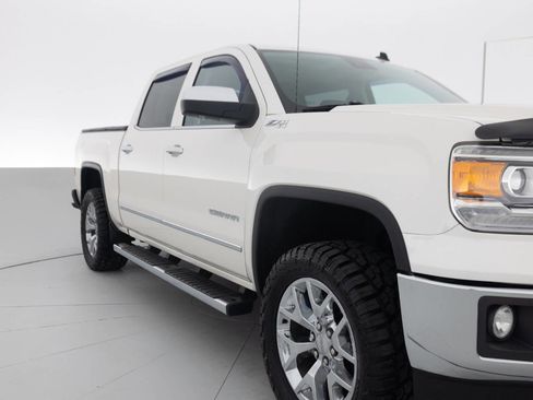 Used 2014 GMC Sierra 1500 SLT w/ SLT Crew Cab Value Package AWD/4WD image 11