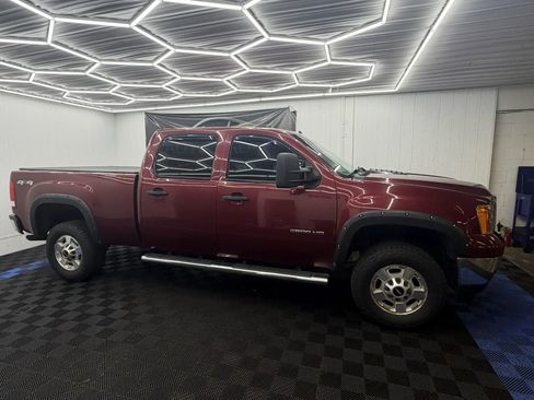 Used 2013 GMC Sierra 2500 SLE w/ Convenience Package AWD/4WD image 2